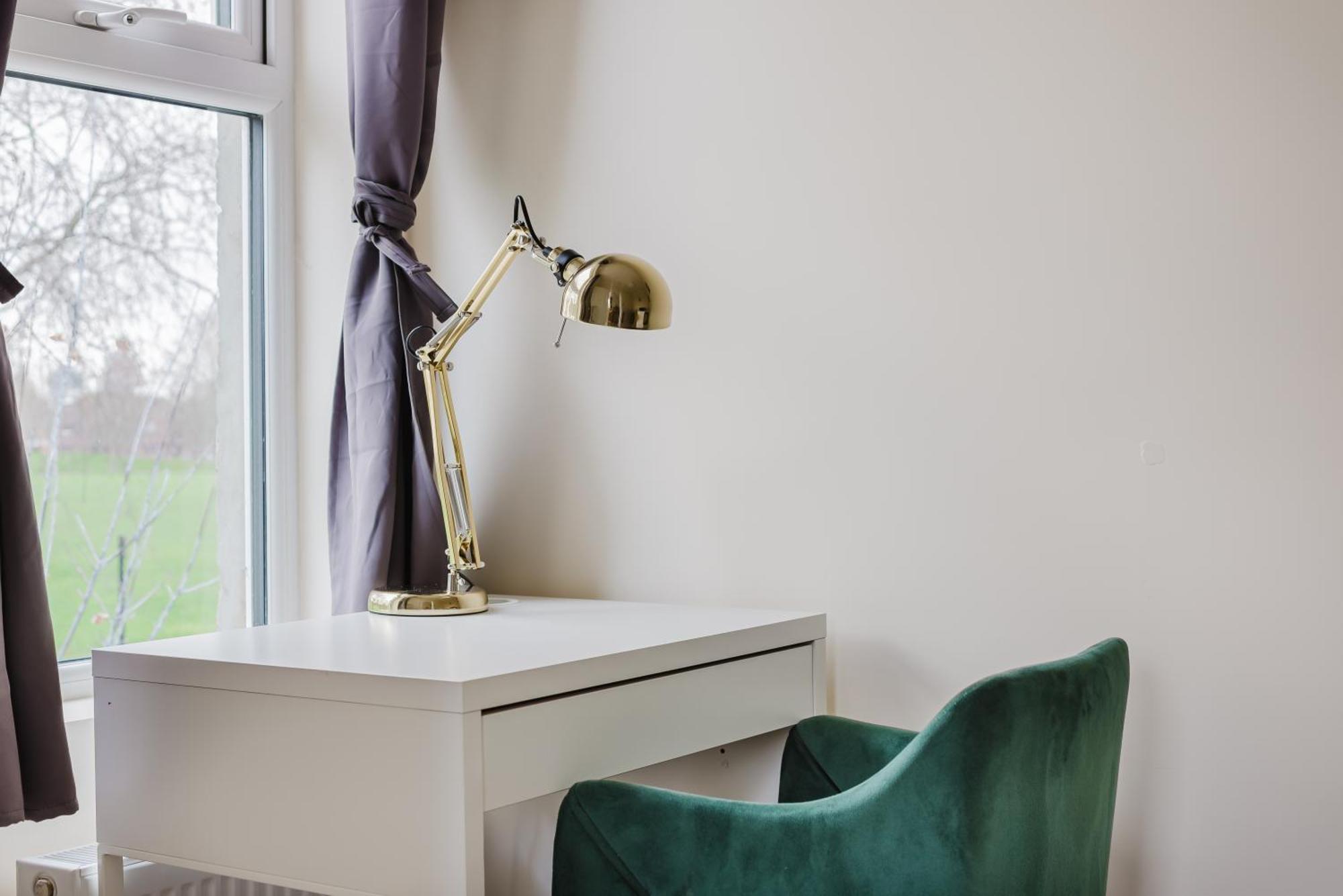Modern Cosy Corner Flat 3 Bed And Loft Sleep 7 People Apartment London Bagian luar foto